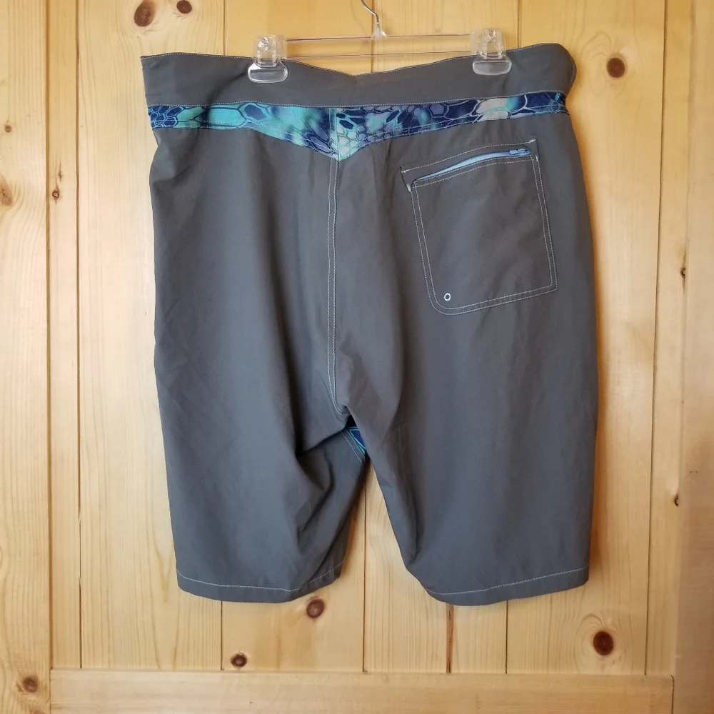 Huk Next Level Fishing Swimming Performance Boardshort NWT